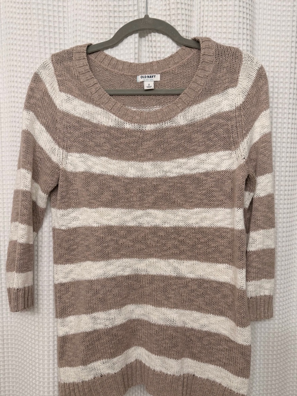 Lightweight, summer sweater Old Navy Beige and Cream Striped Crewneck